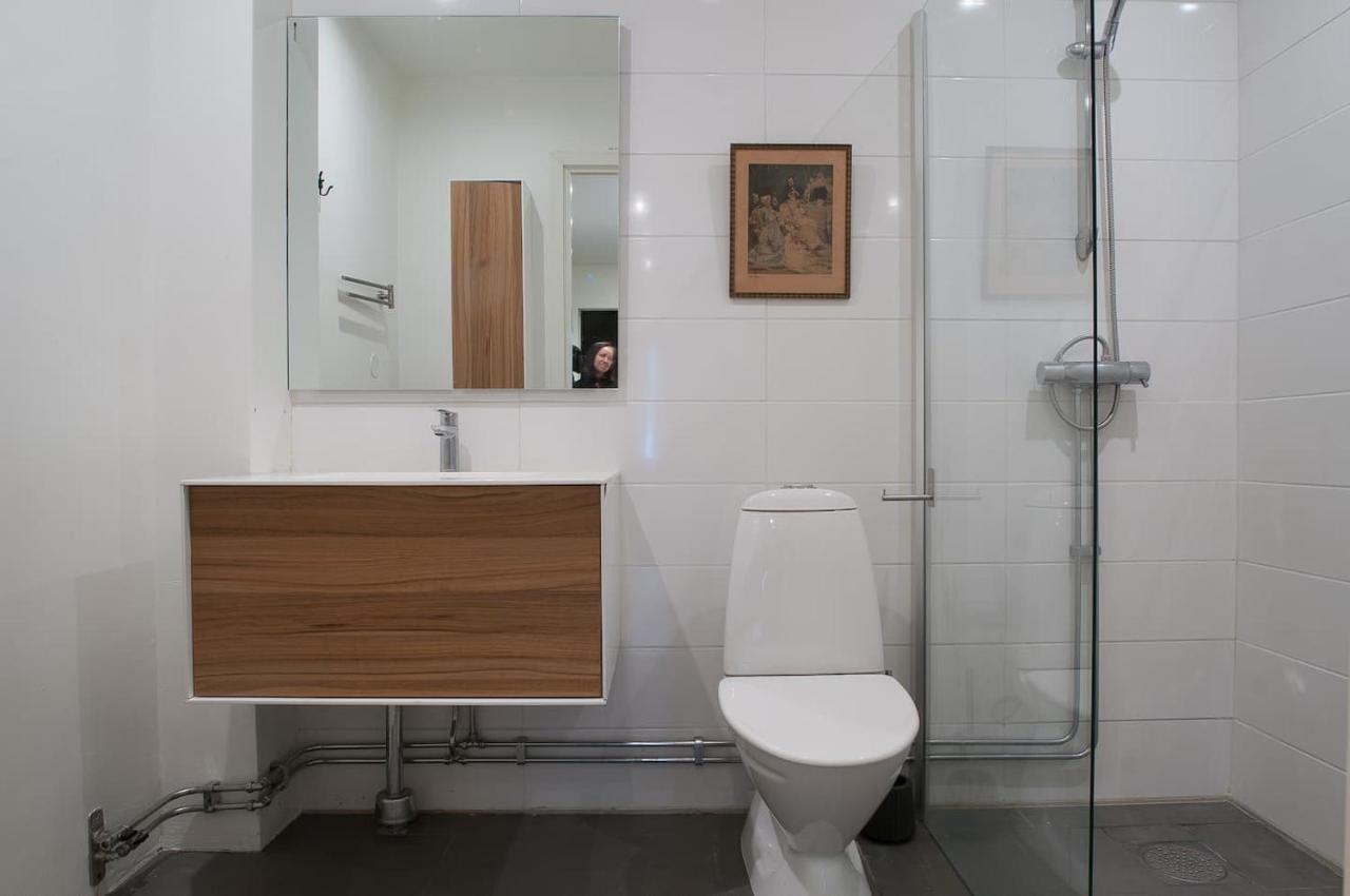 Villa Townhouse On Arlanda Stockholm Metro Line - Easy Checkin Sollentuna Exterior foto
